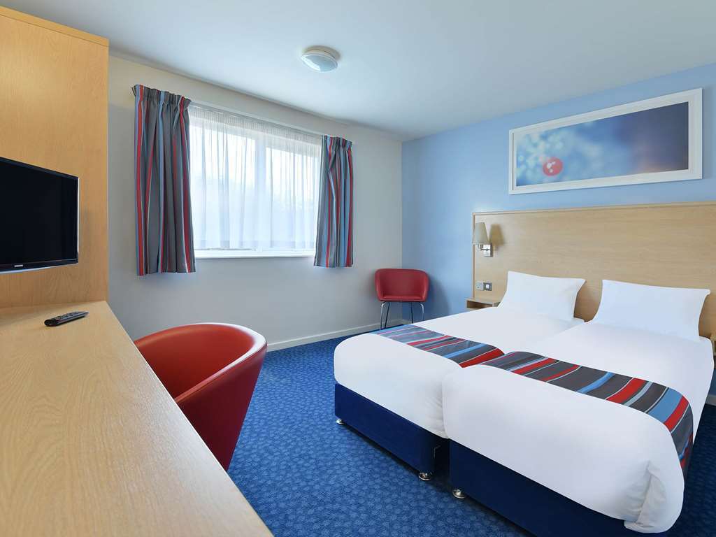 Travelodge Cheltenham Rom bilde
